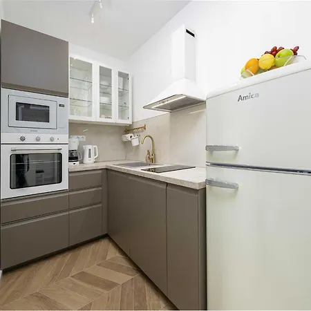 Maris-comfort One Bedroom With Terrace And Sea View