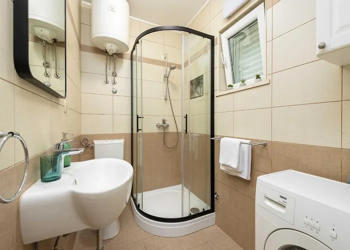 Maris-comfort One Bedroom With Terrace And Sea View * Mlini