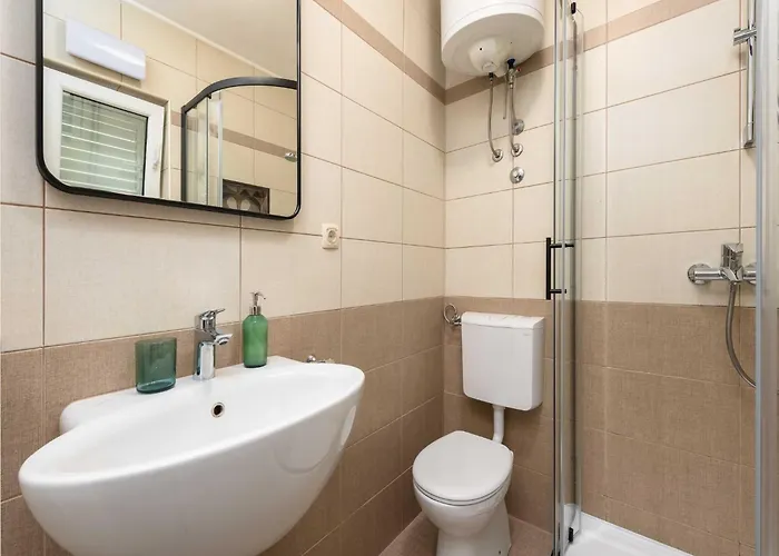 Maris-comfort One Bedroom With Terrace And Sea View 믈리니