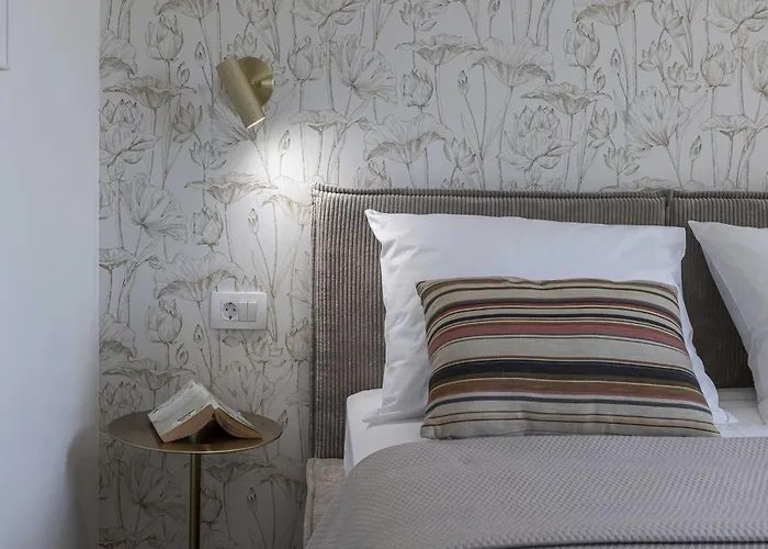 Maris-comfort One Bedroom With Terrace And Sea View Mlini