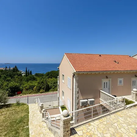 Maris-comfort One Bedroom With Terrace And Sea View Апартаменты *